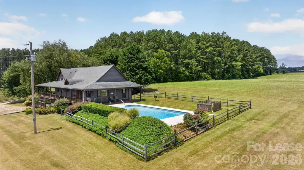 441 Bee Hive Road Columbus NC 28722