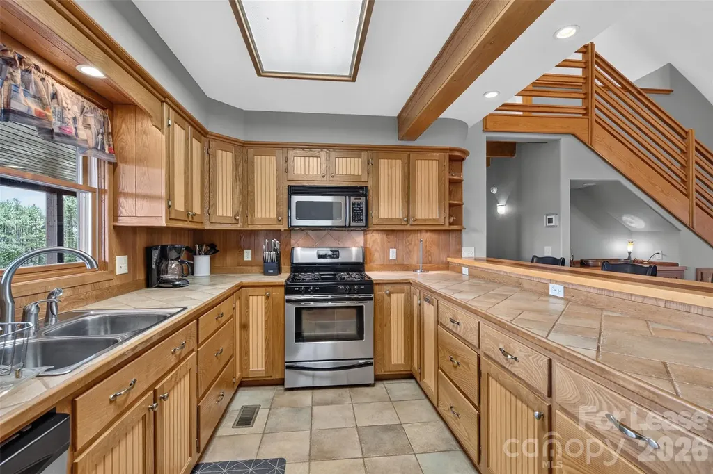 441 Bee Hive Road Columbus NC 28722