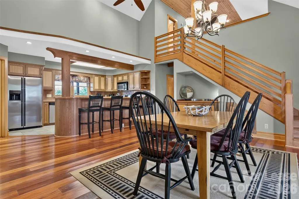 441 Bee Hive Road Columbus NC 28722
