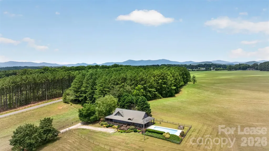441 Bee Hive Road Columbus NC 28722