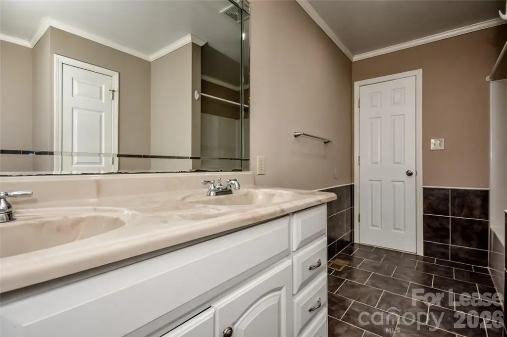 7730 Deer Track Drive Denver NC 28037