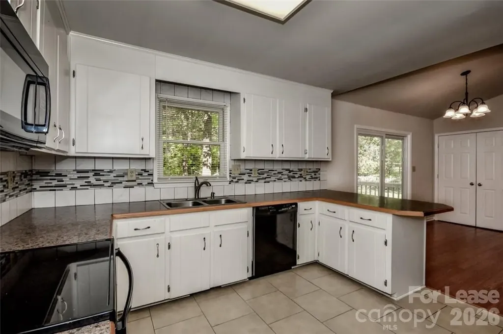 7730 Deer Track Drive Denver NC 28037