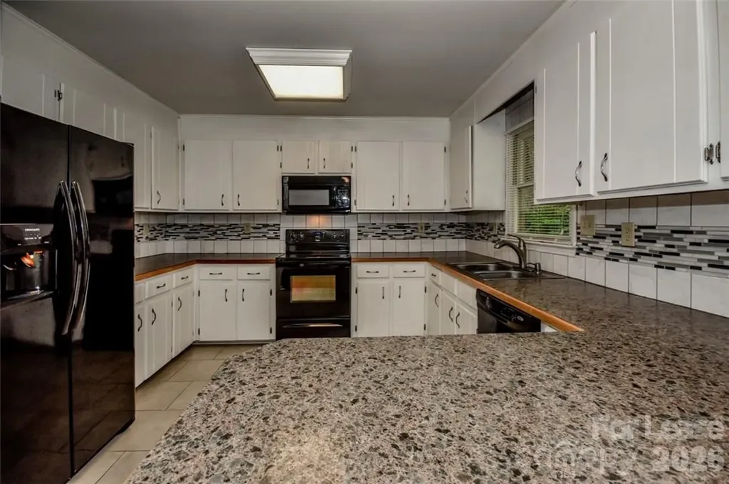 7730 Deer Track Drive Denver NC 28037