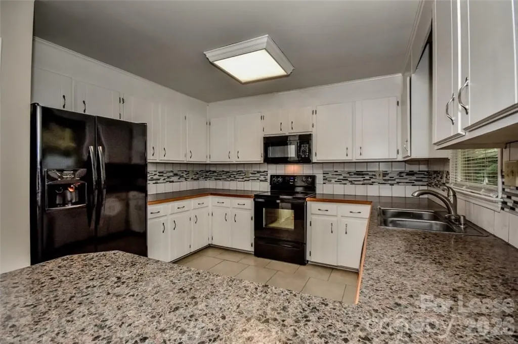 7730 Deer Track Drive Denver NC 28037