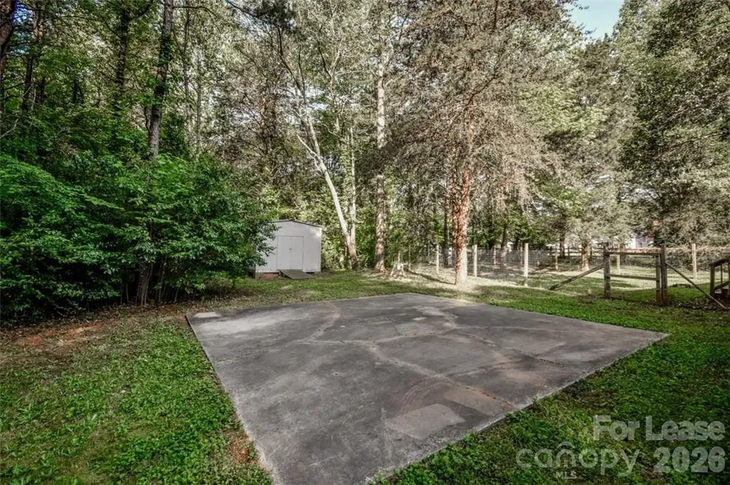 7730 Deer Track Drive Denver NC 28037