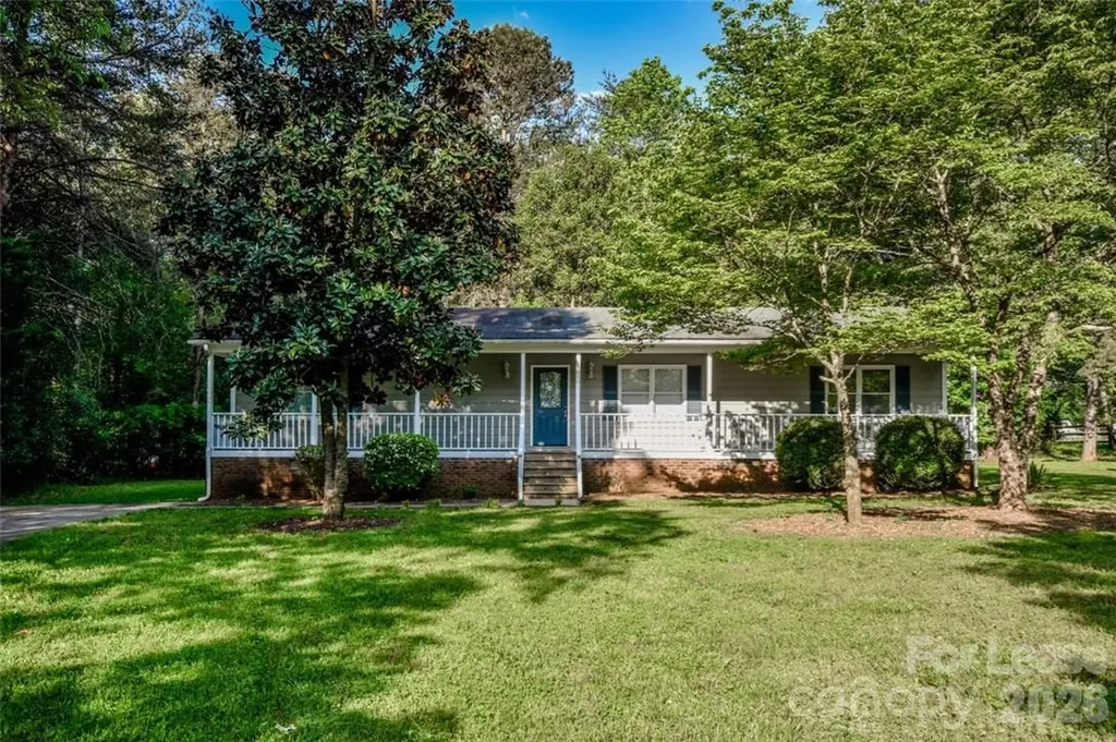 7730 Deer Track Drive Denver NC 28037