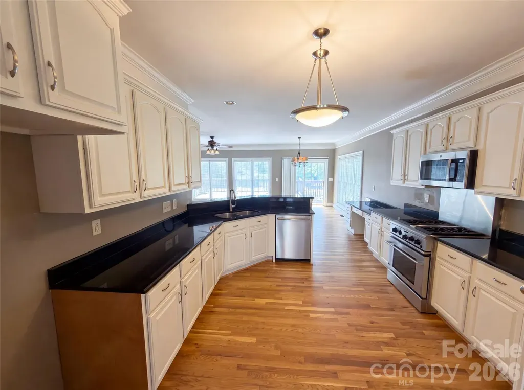 9721 Arlington Oaks Drive Charlotte NC 28227