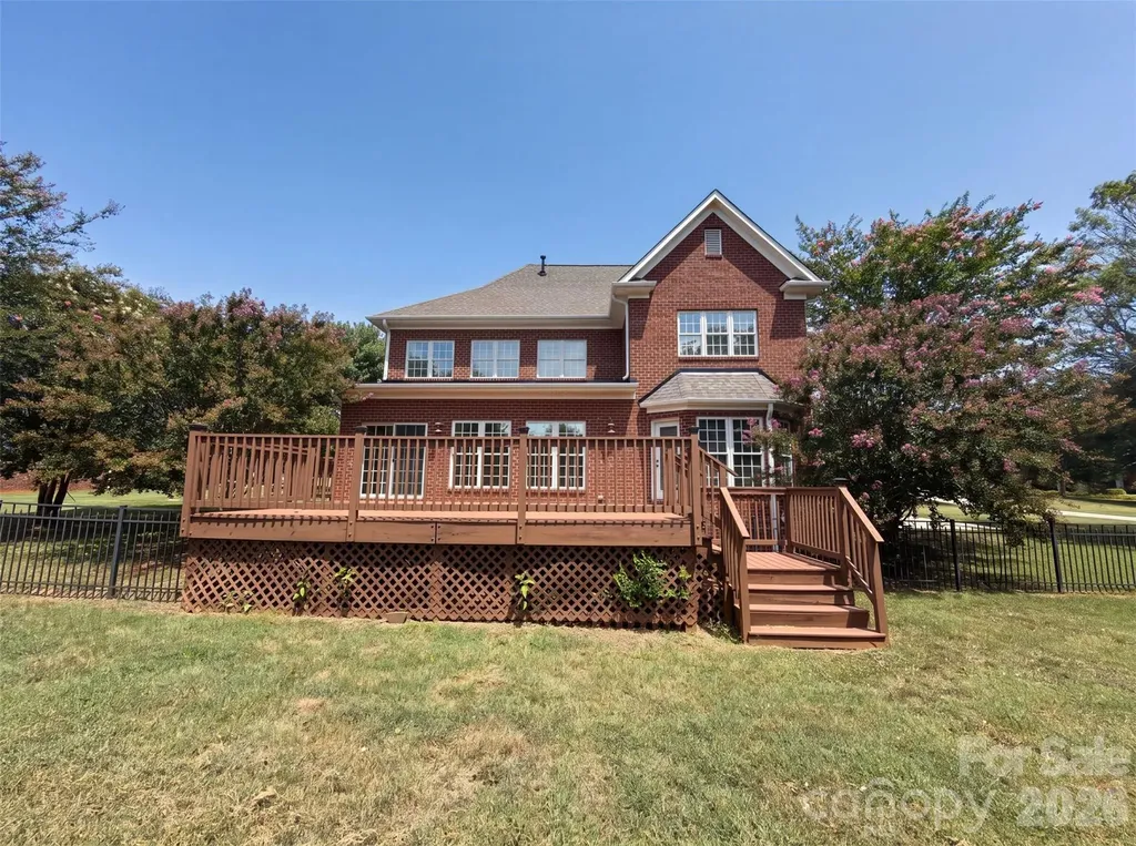 9721 Arlington Oaks Drive Charlotte NC 28227