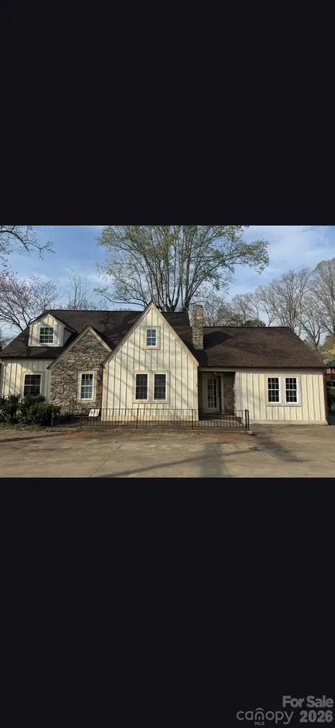282 W Mountain Street Rutherfordton NC 28139