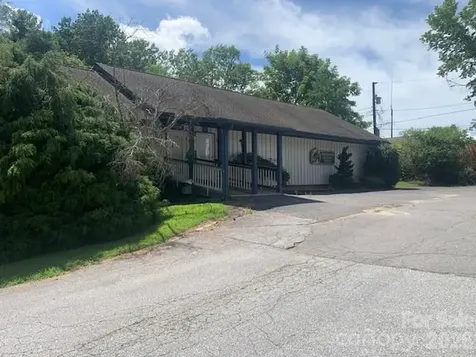 1001 & 1003 Greenville Highway Hendersonville NC 28792