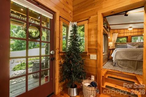 107 111 Hougie Heaven Lane Franklin NC 28734