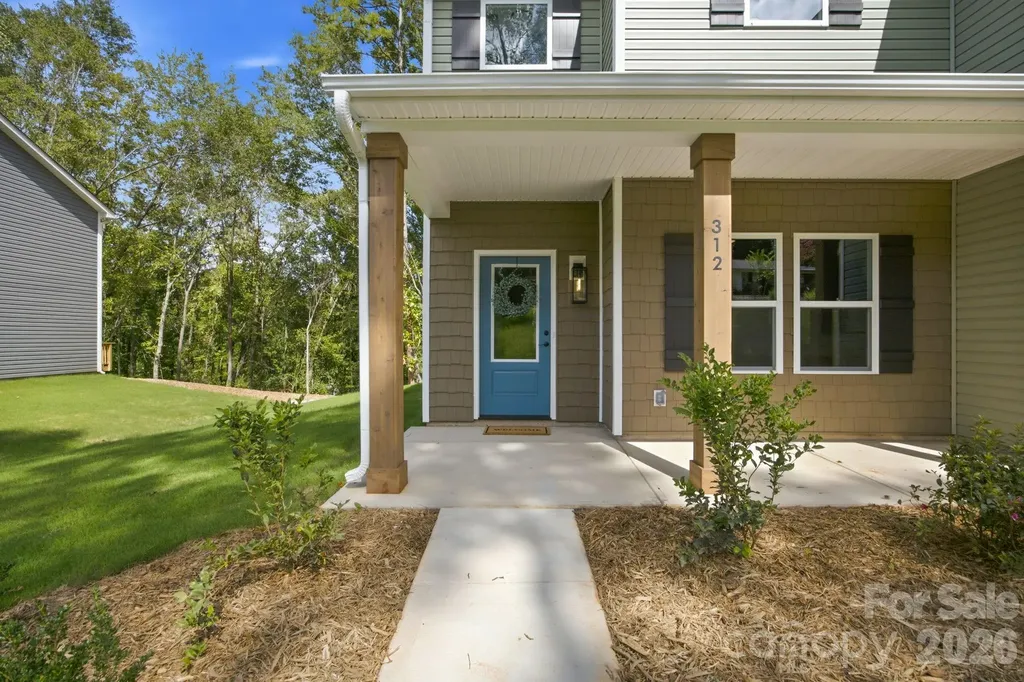 312 North Street Dallas NC 28034
