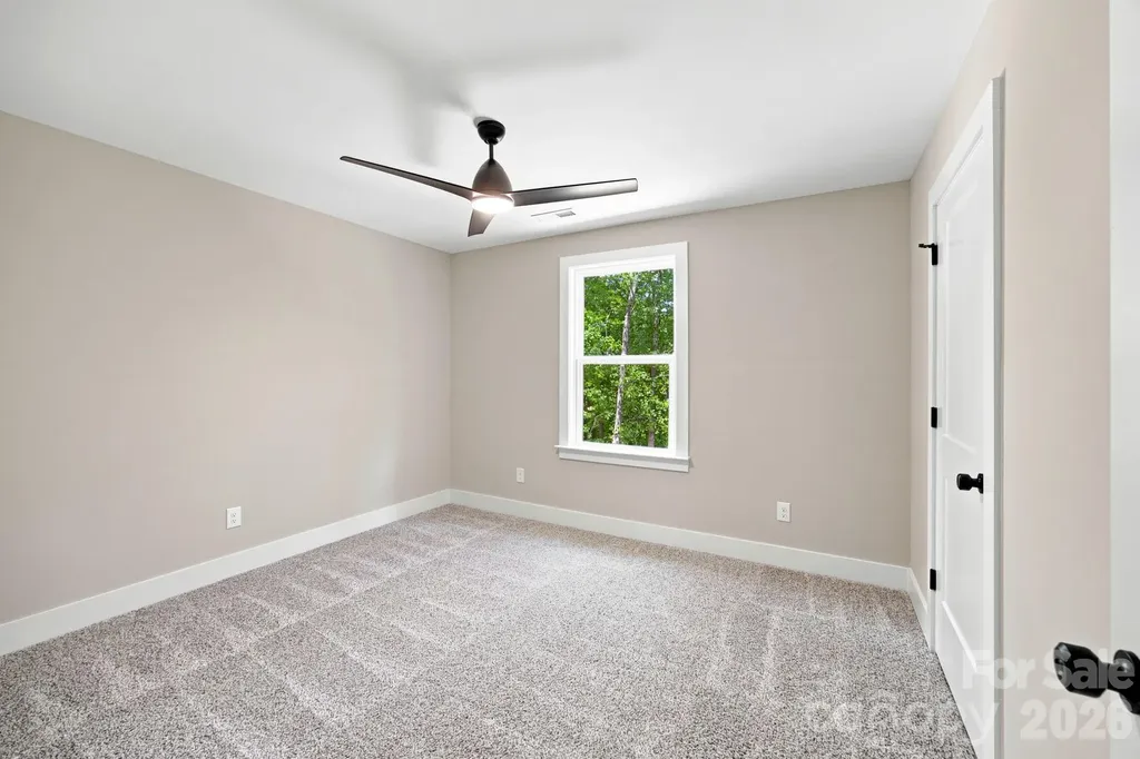 312 North Street Dallas NC 28034