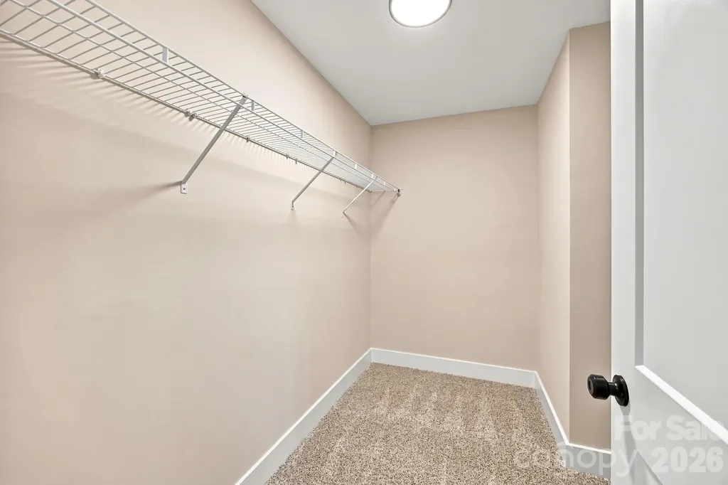 312 North Street Dallas NC 28034