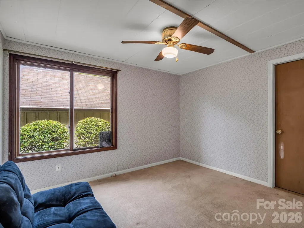 1870 Palmer Road Mill Spring NC 28756
