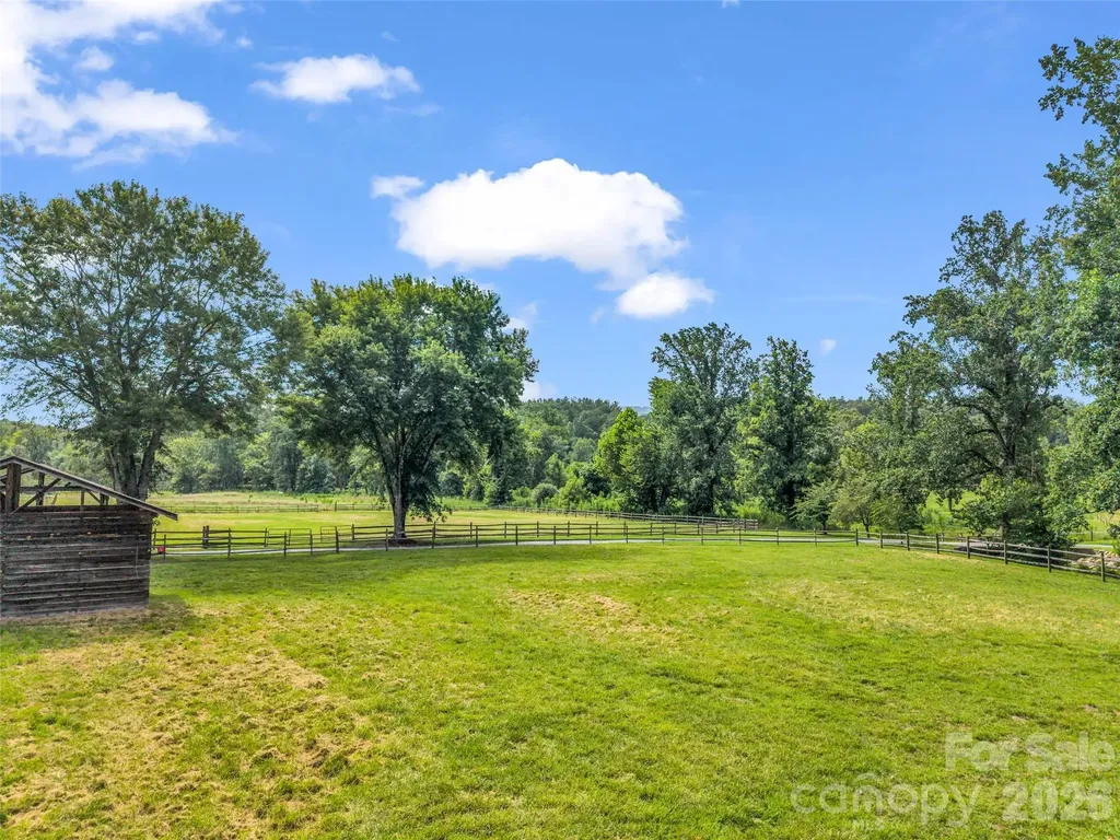1870 Palmer Road Mill Spring NC 28756
