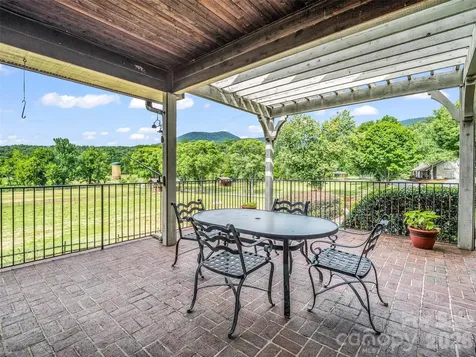 1870 Palmer Road Mill Spring NC 28756