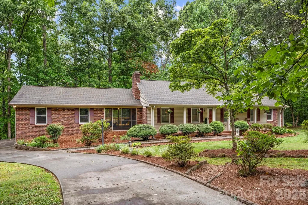 101 Magnolia Lane Mount Holly NC 28120