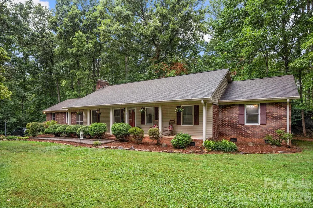 101 Magnolia Lane Mount Holly NC 28120