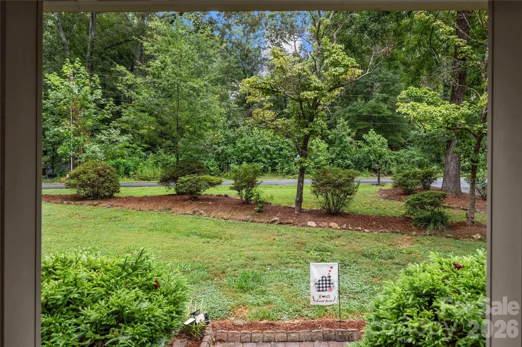 101 Magnolia Lane Mount Holly NC 28120