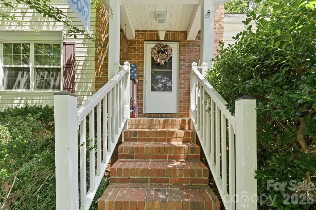 9220 Garnet Field Court Charlotte NC 28269