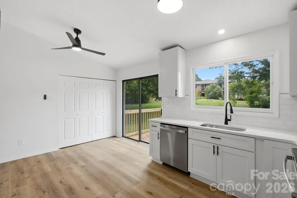 5396 Stonewood Drive Hickory NC 28602