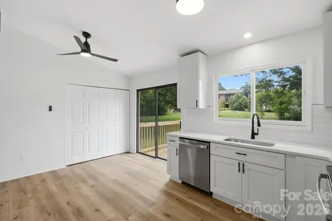 5396 Stonewood Drive Hickory NC 28602