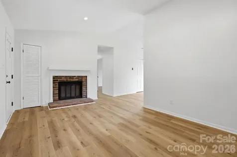 5396 Stonewood Drive Hickory NC 28602