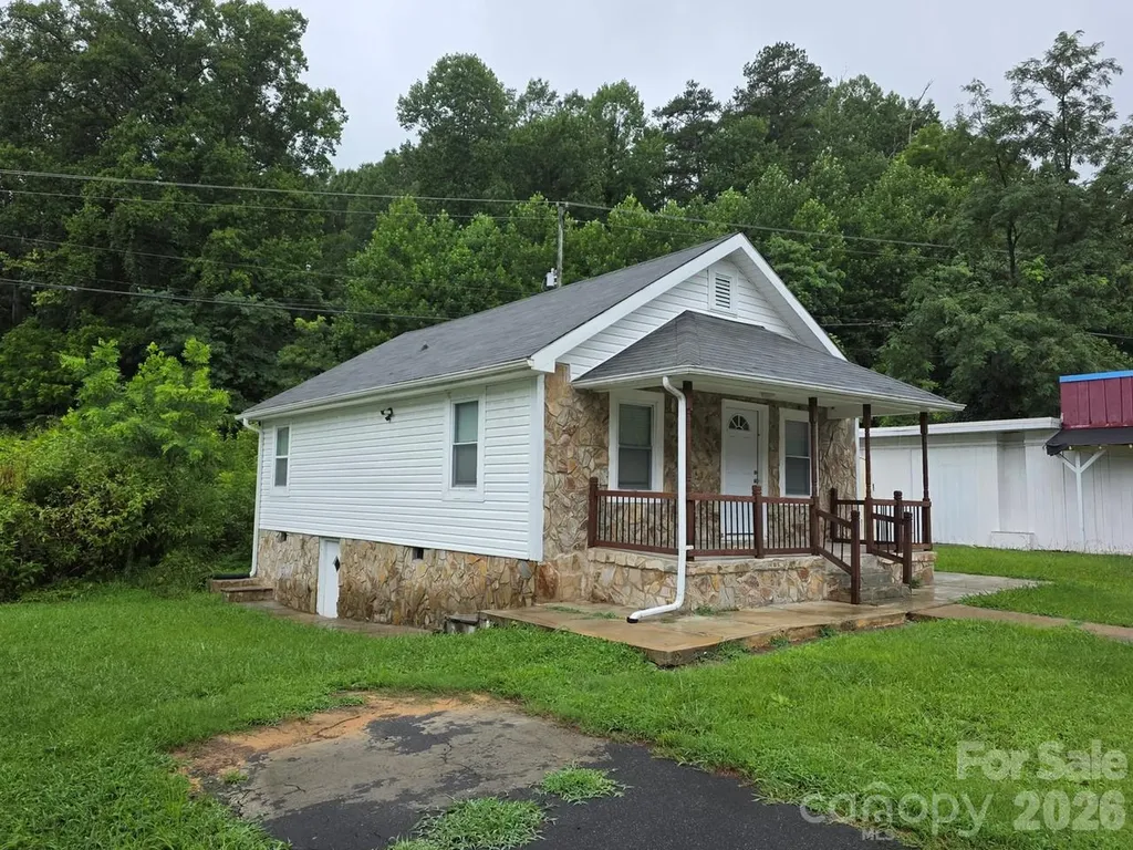 2700 226 Highway S Marion NC 28752
