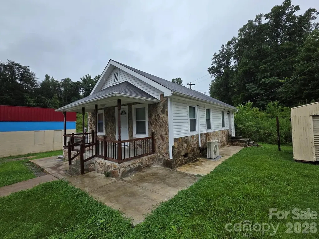 2700 226 Highway S Marion NC 28752