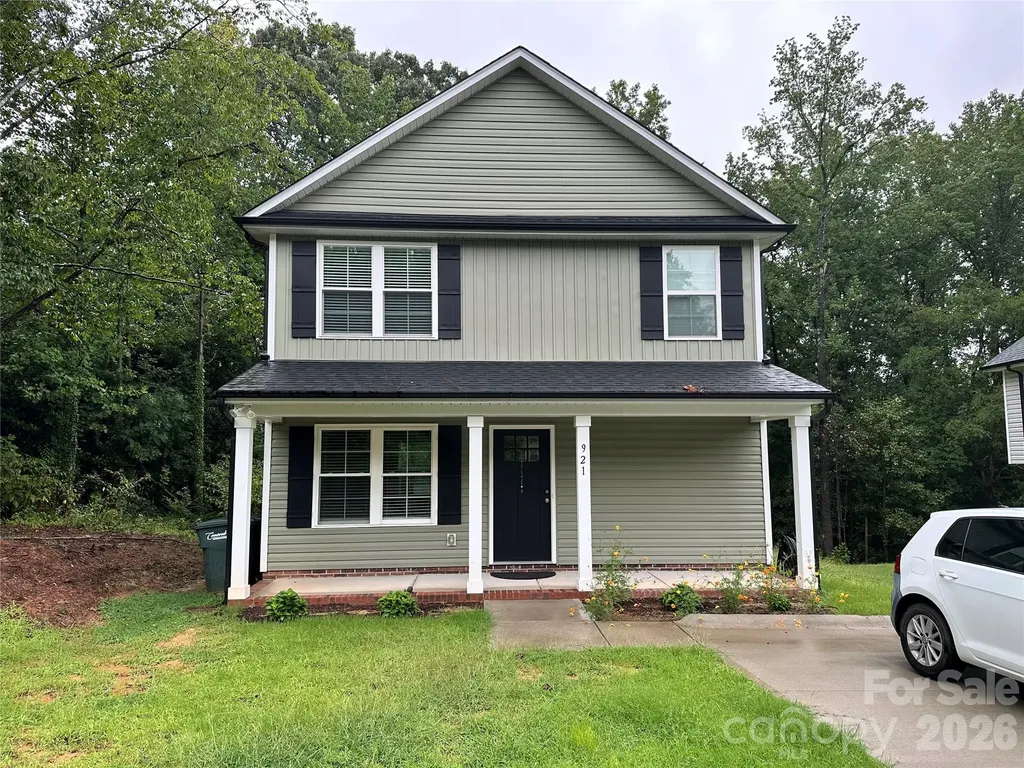 921 Pineridge Street SE Concord NC 28025