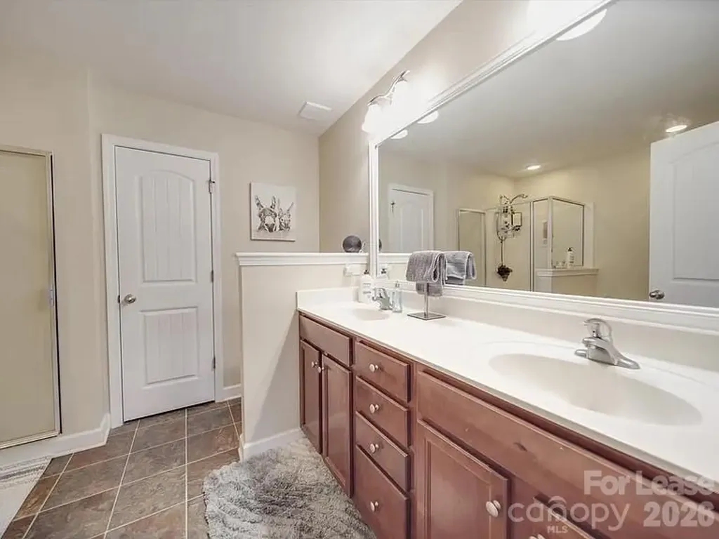 5657 Tipperlinn Way Charlotte NC 28173