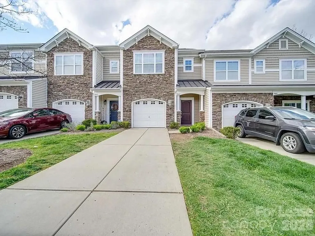 5657 Tipperlinn Way Charlotte NC 28173