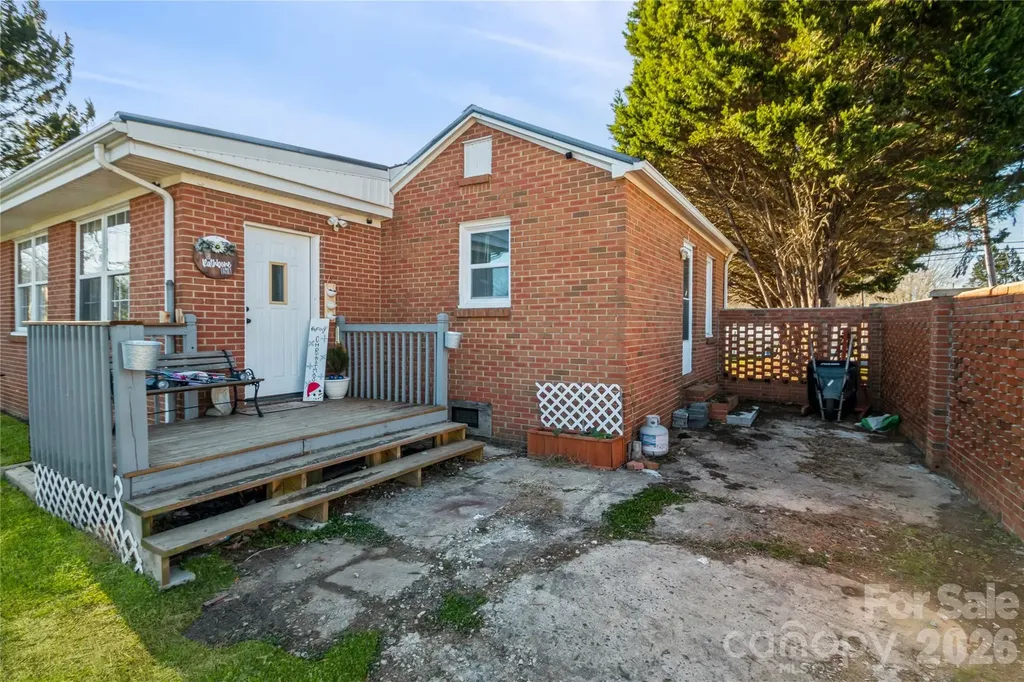 303 Island Ford Road Maiden NC 28650