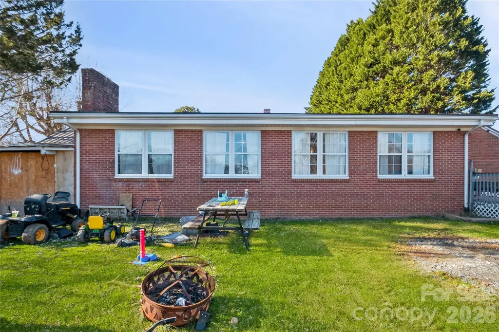 303 Island Ford Road Maiden NC 28650
