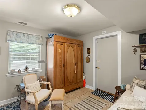 20 S Oak Forest Drive Asheville NC 28803