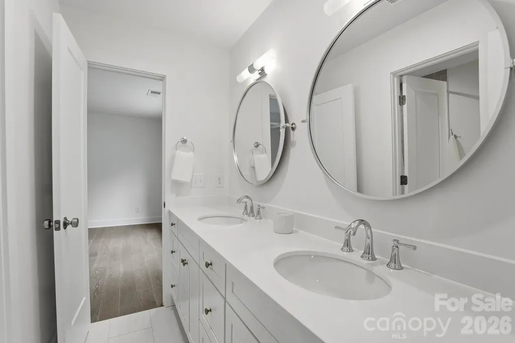 2315 Chateau Court Matthews NC 28105