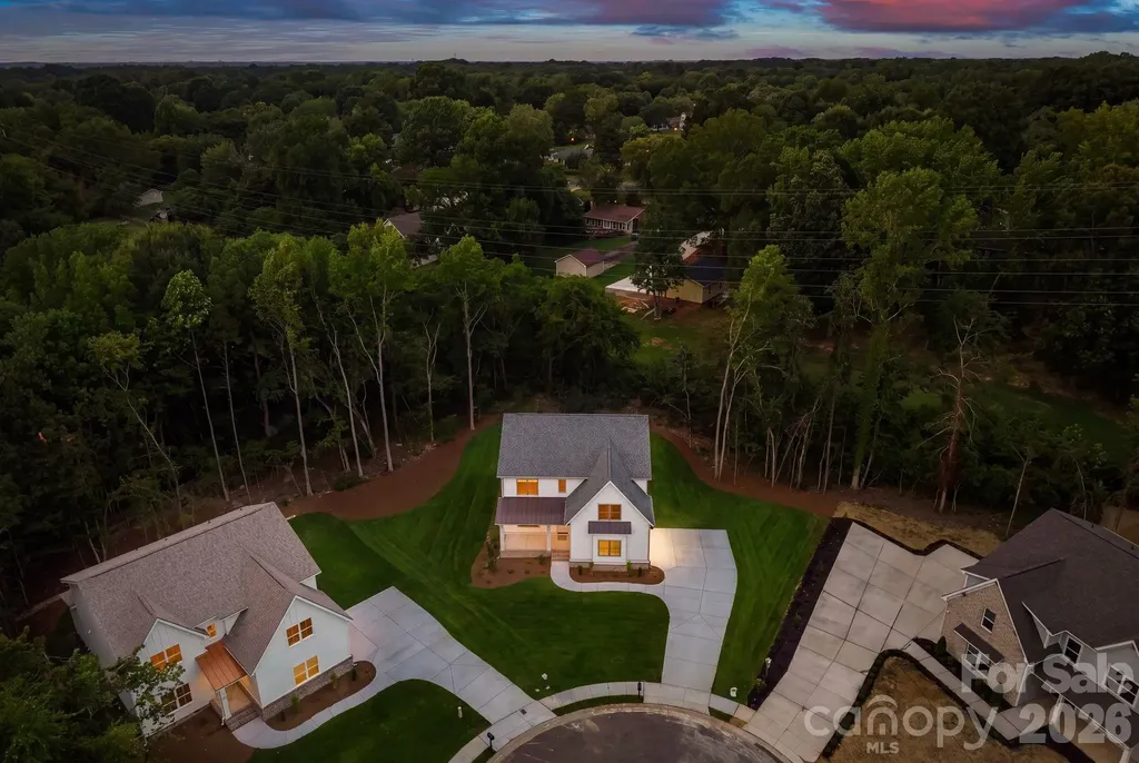 2315 Chateau Court Matthews NC 28105