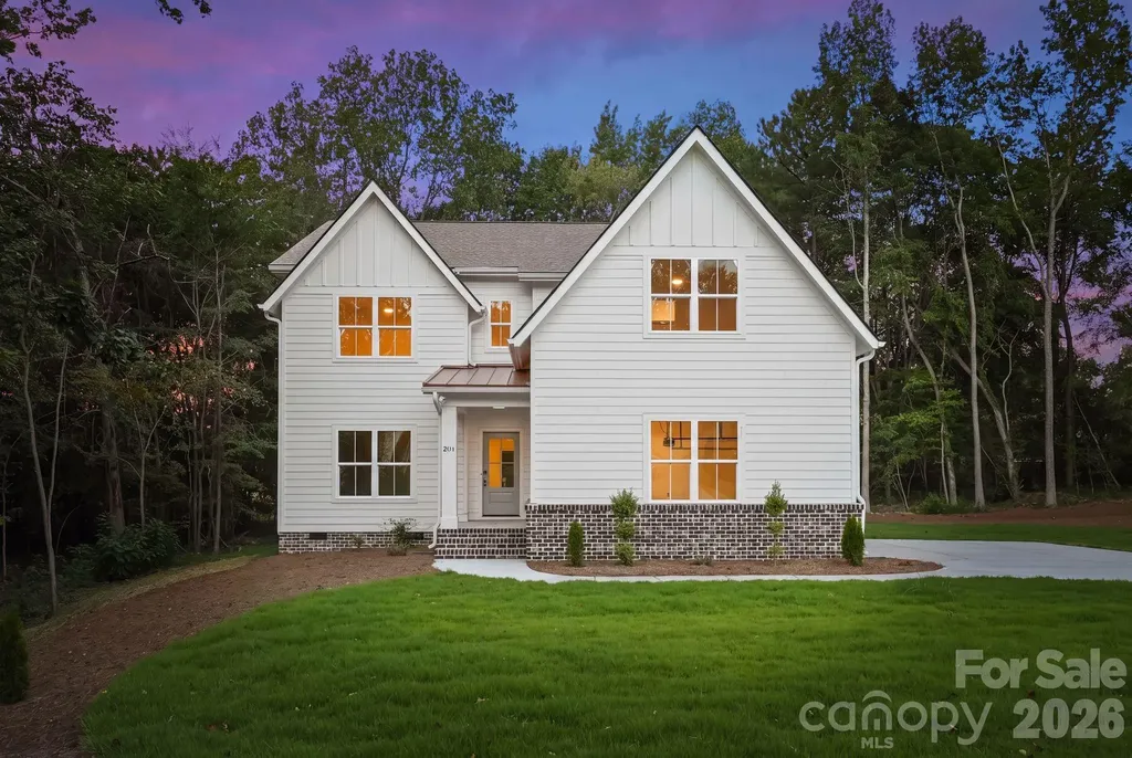 2311 Chateau Court Matthews NC 28105