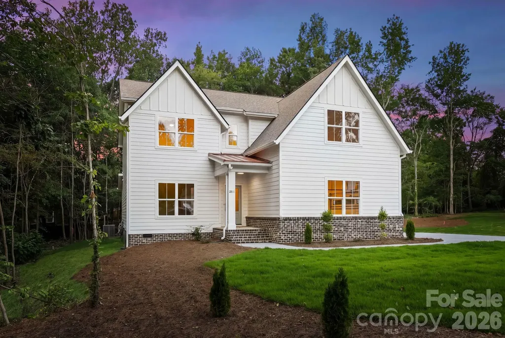 2311 Chateau Court Matthews NC 28105