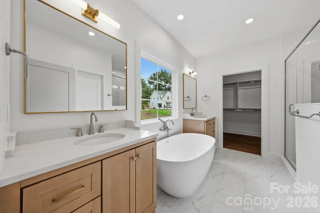 2311 Chateau Court Matthews NC 28105
