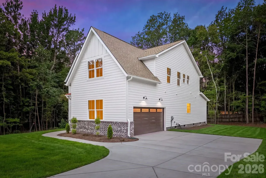 2311 Chateau Court Matthews NC 28105