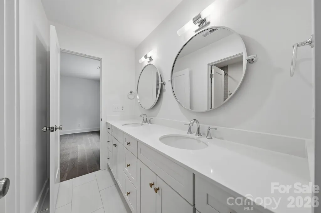 2311 Chateau Court Matthews NC 28105