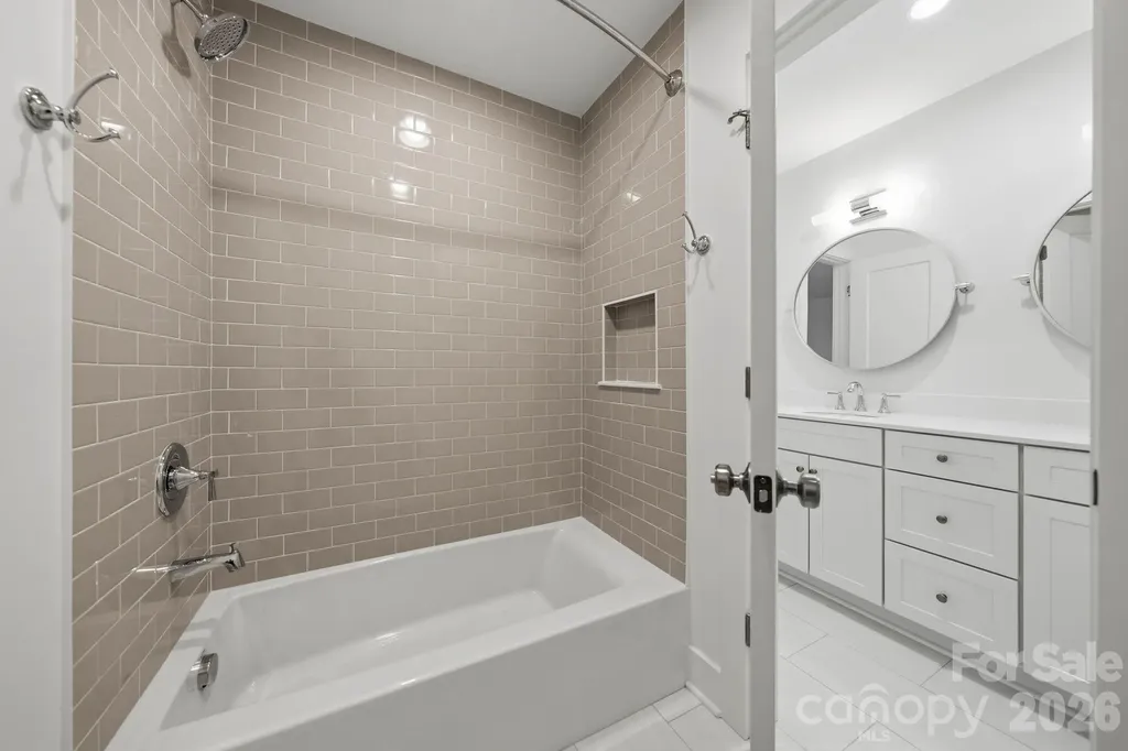 2311 Chateau Court Matthews NC 28105