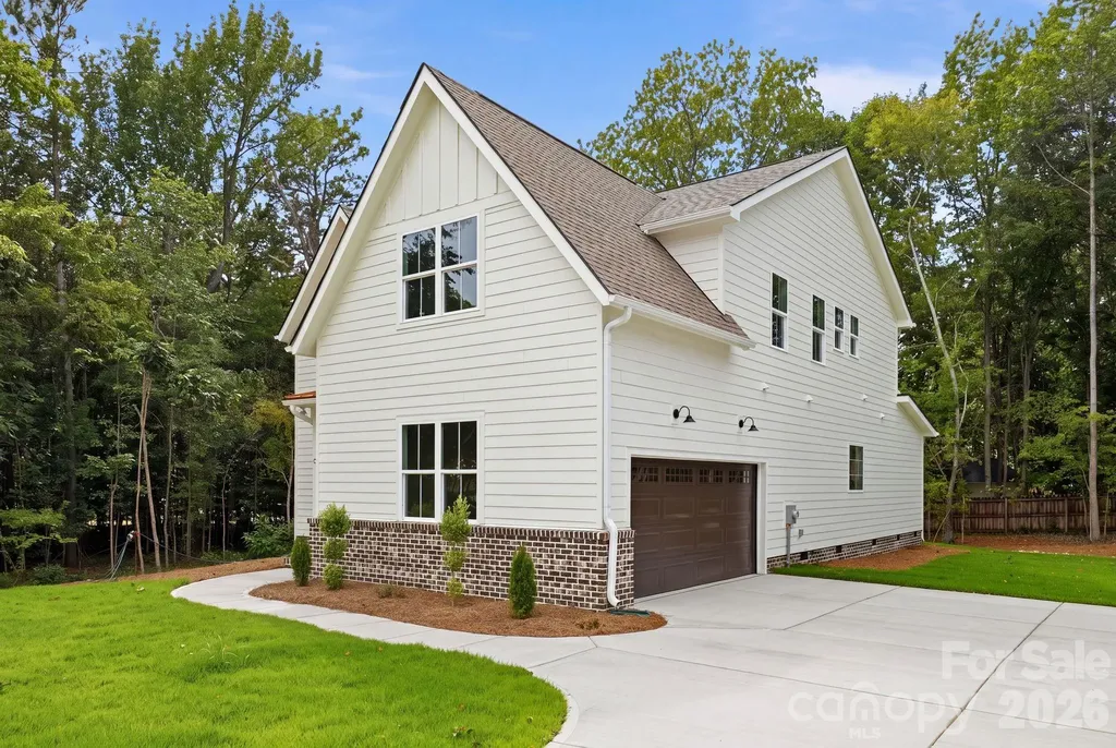 2311 Chateau Court Matthews NC 28105