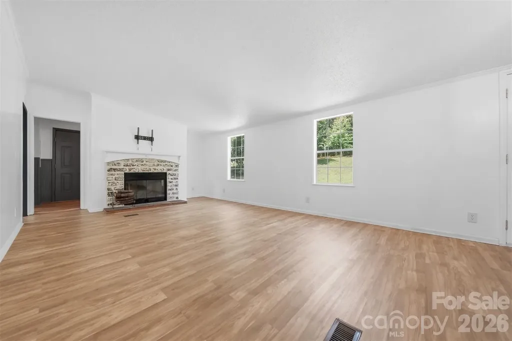 15 Duke Power Road Granite Falls NC 28630