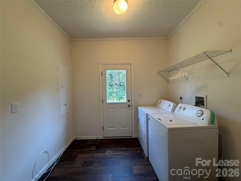 1311 E Memorial Highway Harmony NC 28634