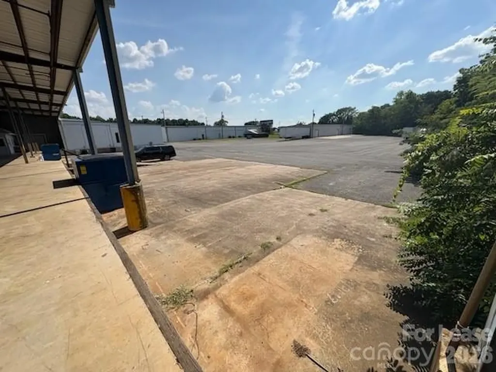 1635-4 East Dixon Boulevard Shelby NC 28150