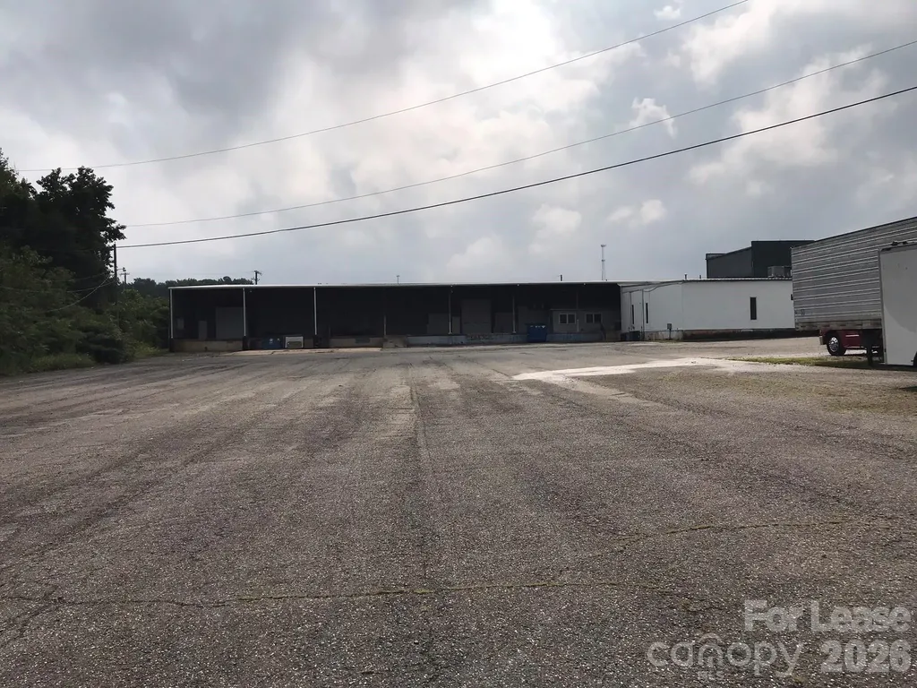 1635-4 East Dixon Boulevard Shelby NC 28150
