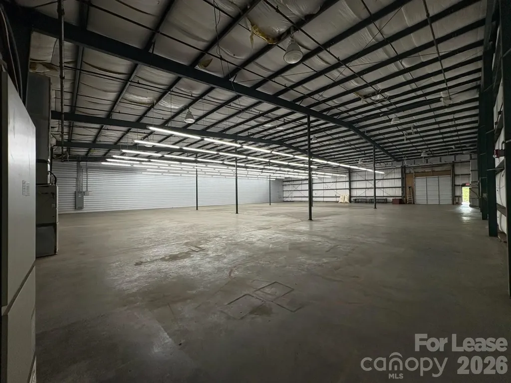 1635-4 East Dixon Boulevard Shelby NC 28150